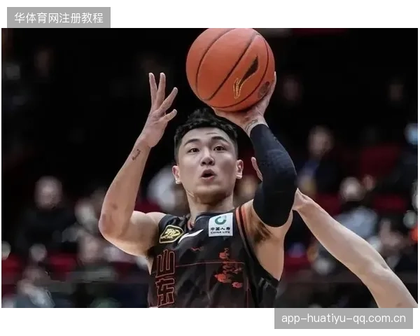 CBA高诗岩防守脚步训练突飞猛进，演绎防守新篇章